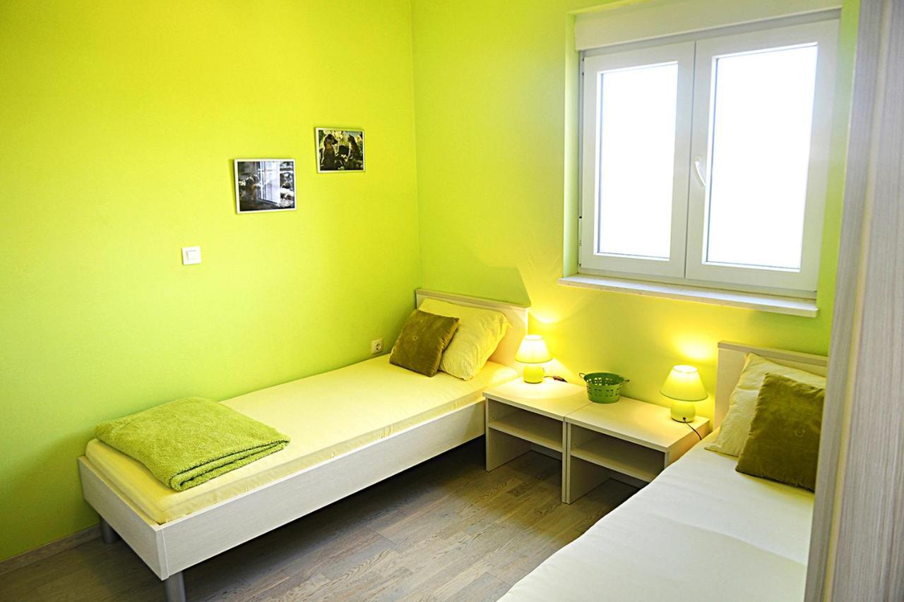Appartement Leona à Pula Extérieur photo